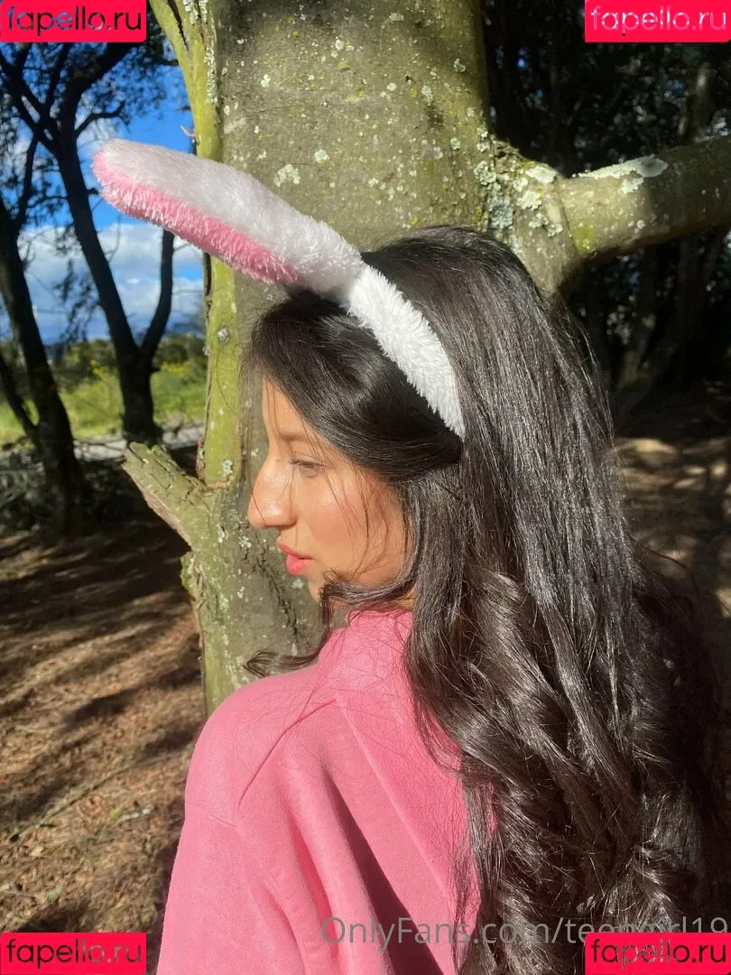 girlsweet19 Onlyfans Photo Gallery 