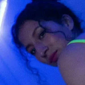 girlsweet19 Onlyfans Photo Gallery 