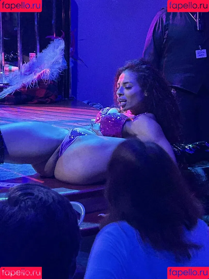 Shar-Zayn Onlyfans Photo Gallery 