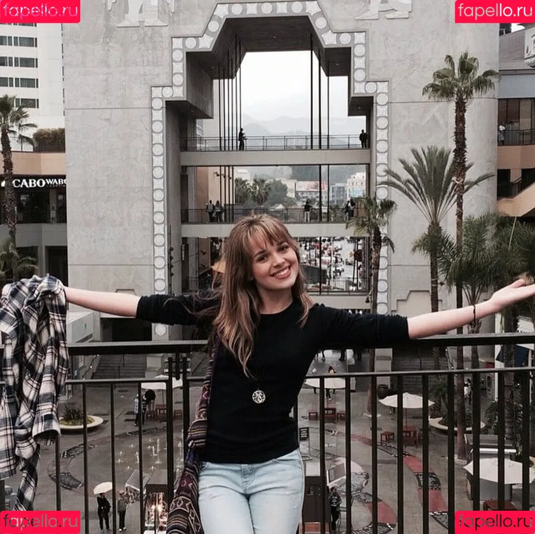 Alyssa Jirrels Onlyfans Photo Gallery 