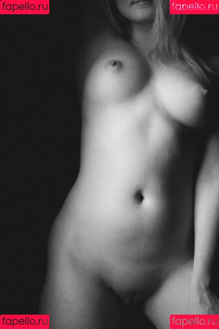 Laila Laurent Onlyfans Photo Gallery 