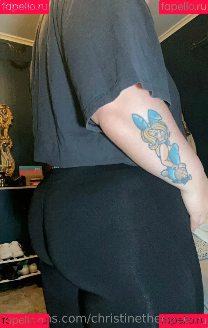 christinethequeenn Onlyfans Photo Gallery 