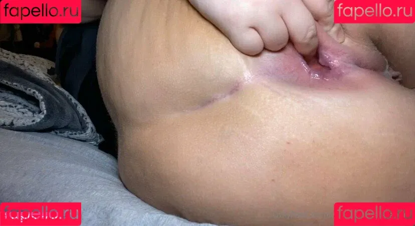 christinethequeenn Onlyfans Photo Gallery 
