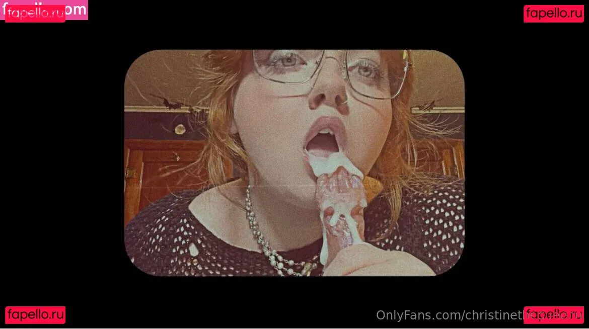 christinethequeenn Onlyfans Photo Gallery 