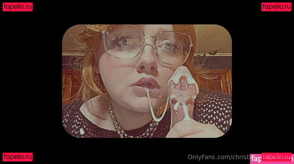 christinethequeenn Onlyfans Photo Gallery 