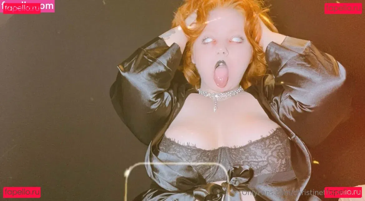 christinethequeenn Onlyfans Photo Gallery 