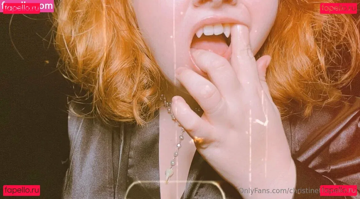 christinethequeenn Onlyfans Photo Gallery 