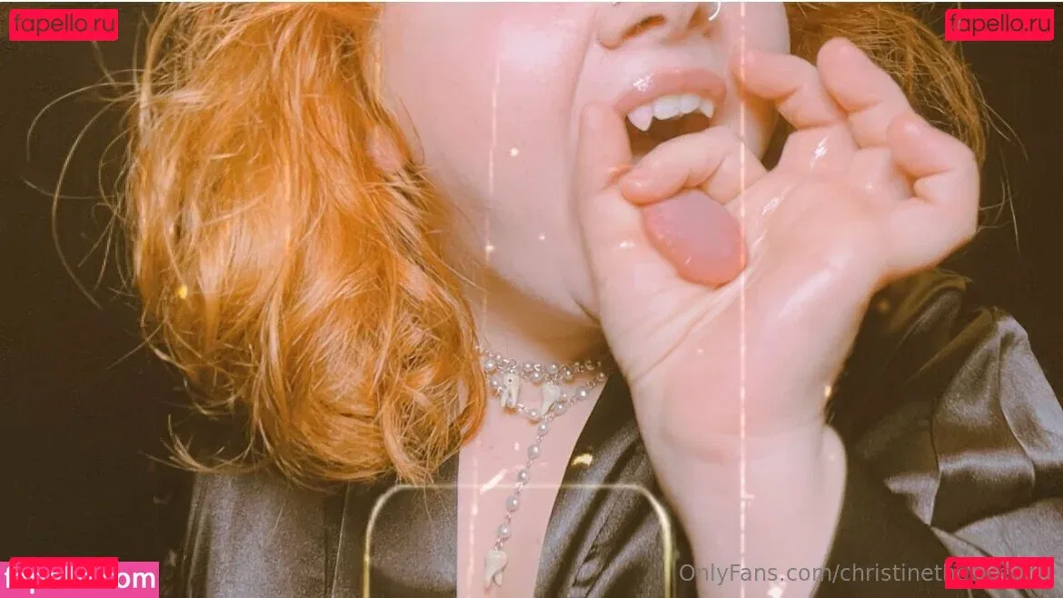 christinethequeenn Onlyfans Photo Gallery 