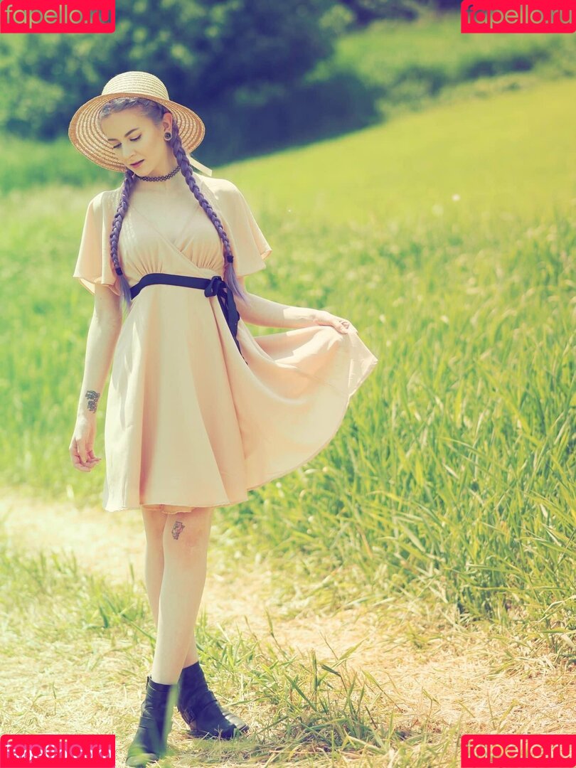 kinkynyrafree Onlyfans Photo Gallery 