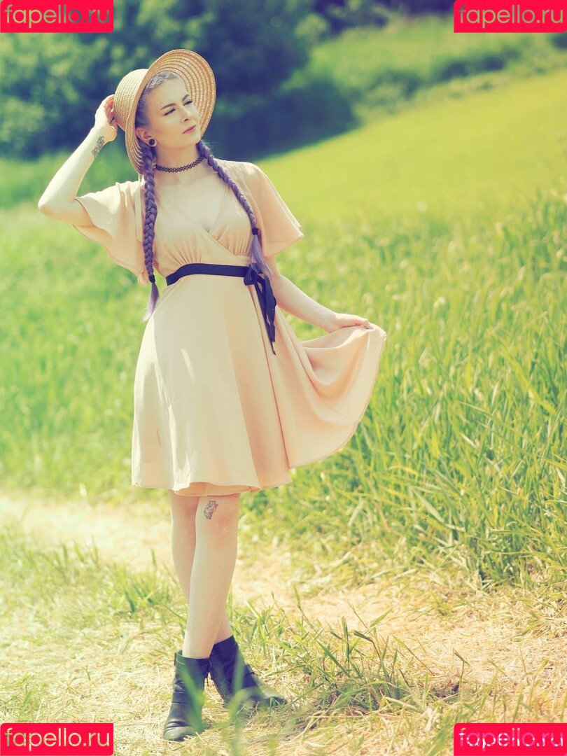 kinkynyrafree Onlyfans Photo Gallery 