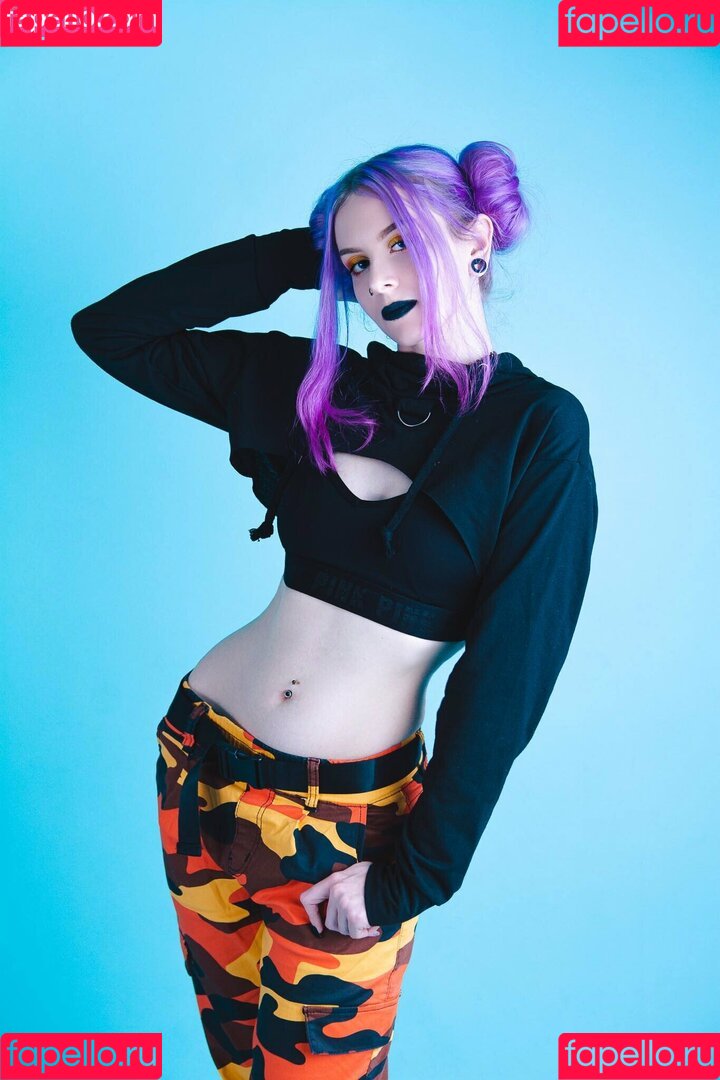 kinkynyrafree Onlyfans Photo Gallery 