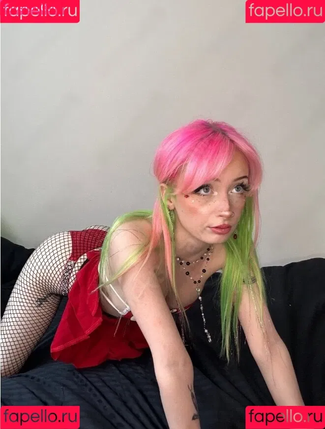 Evaaviolett Onlyfans Photo Gallery 