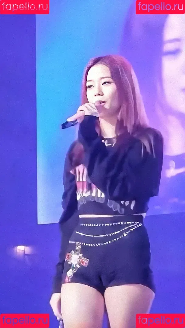 Jisoo Onlyfans Photo Gallery 