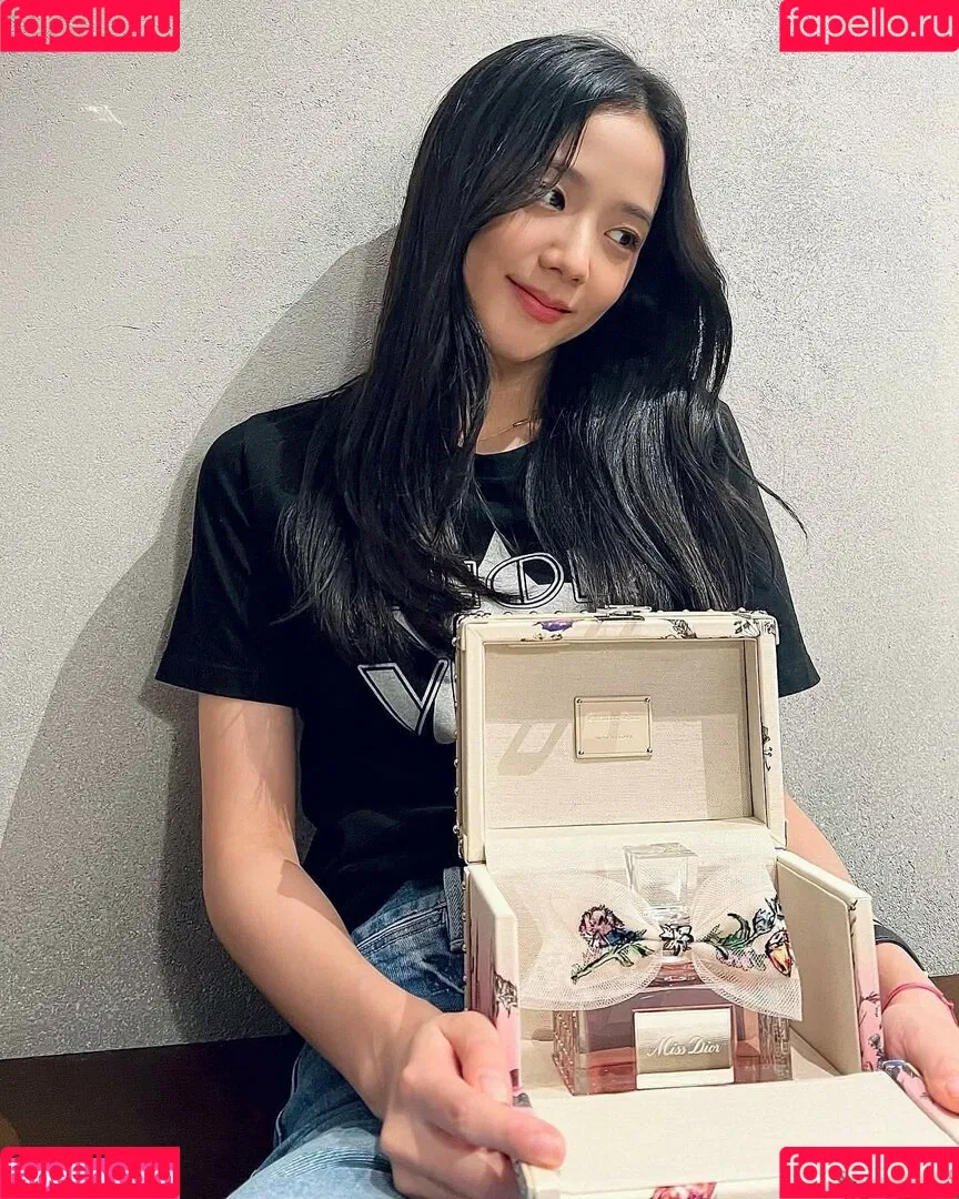 Jisoo Onlyfans Photo Gallery 