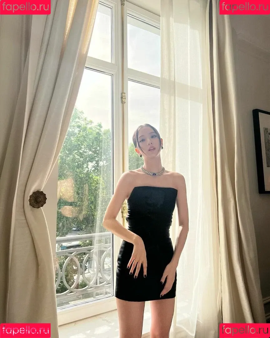 Jisoo Onlyfans Photo Gallery 