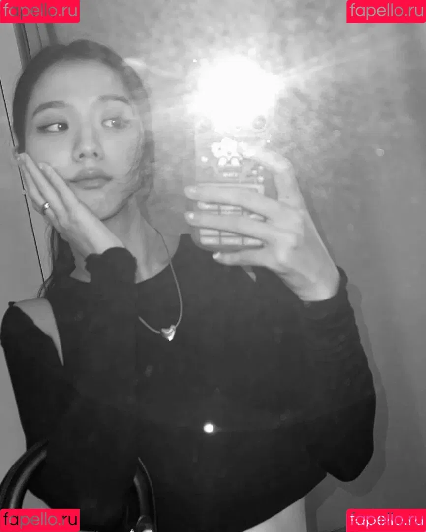Jisoo Onlyfans Photo Gallery 