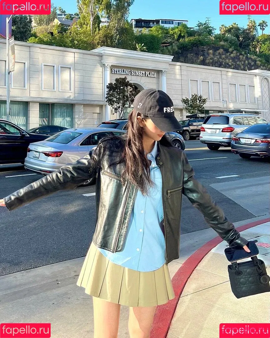 Jisoo Onlyfans Photo Gallery 
