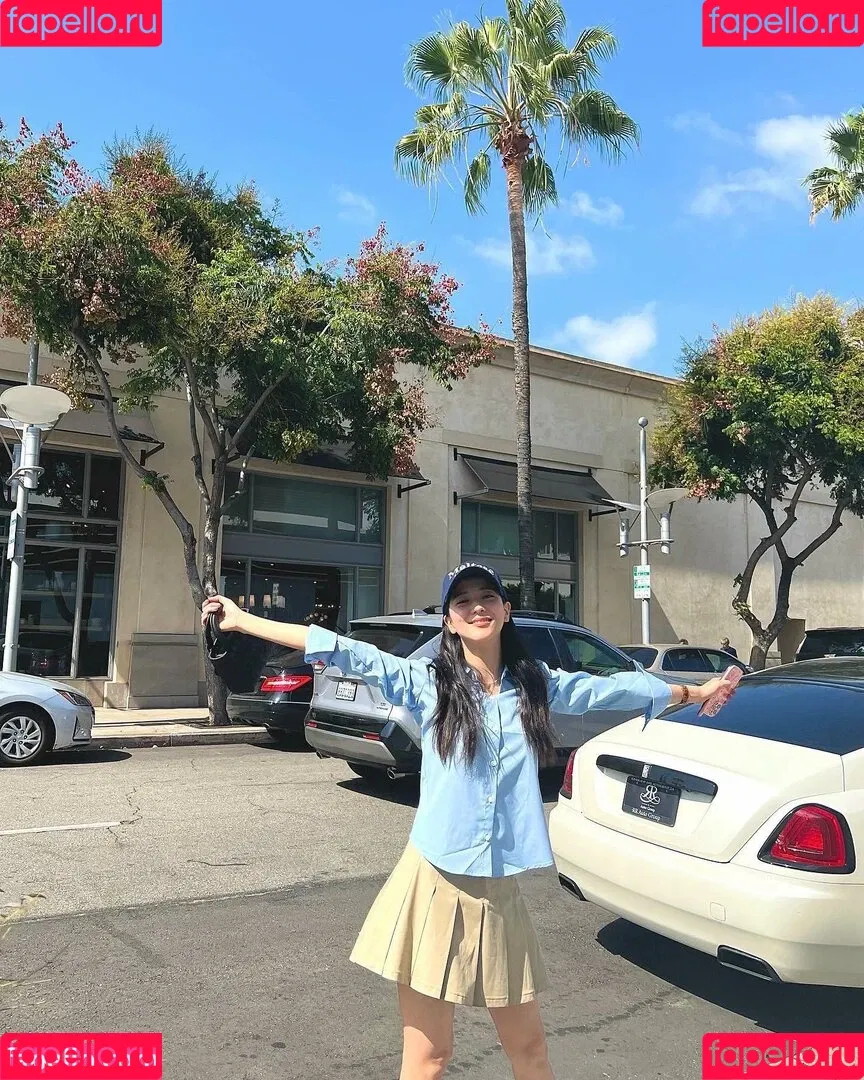 Jisoo Onlyfans Photo Gallery 