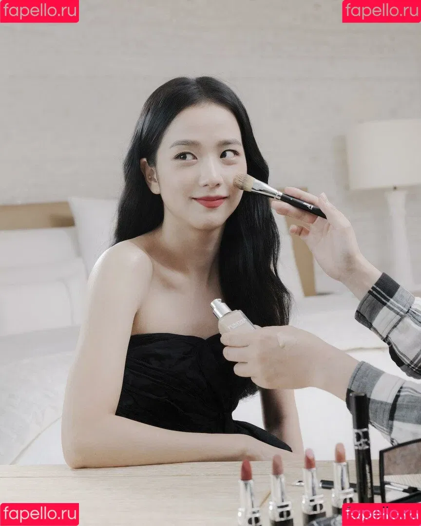Jisoo Onlyfans Photo Gallery 