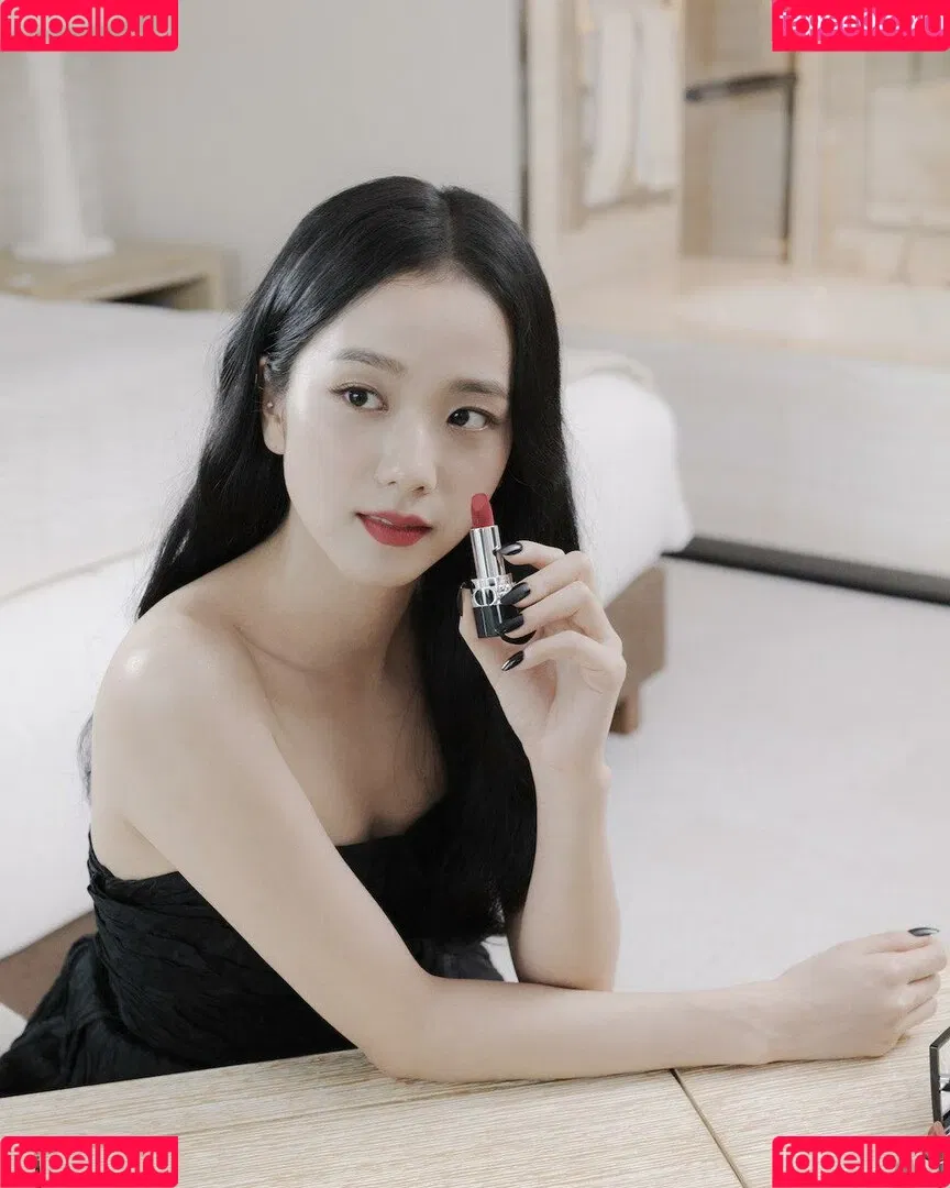 Jisoo Onlyfans Photo Gallery 