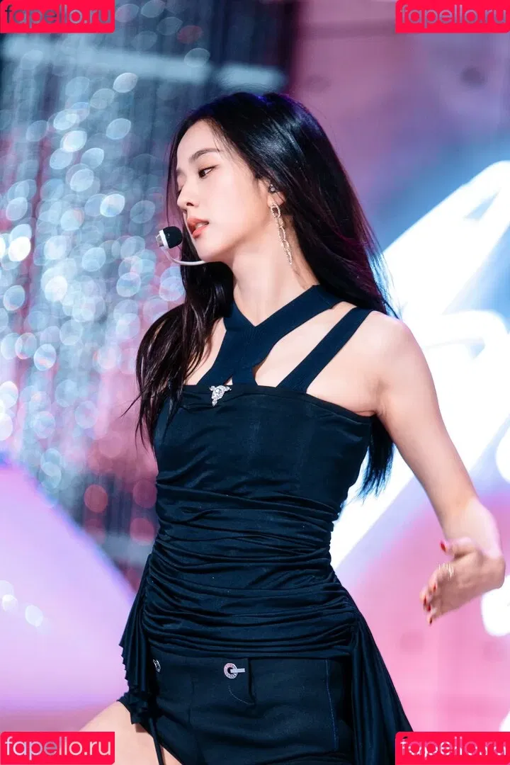Jisoo Onlyfans Photo Gallery 