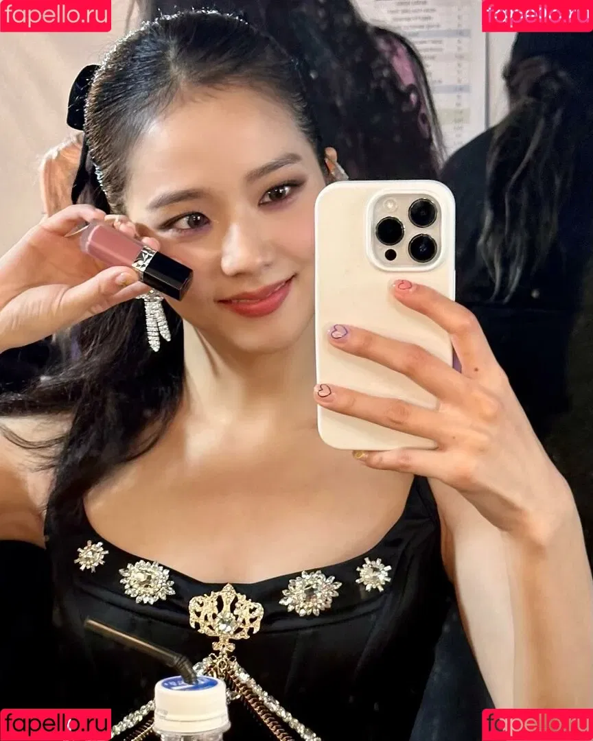Jisoo Onlyfans Photo Gallery 