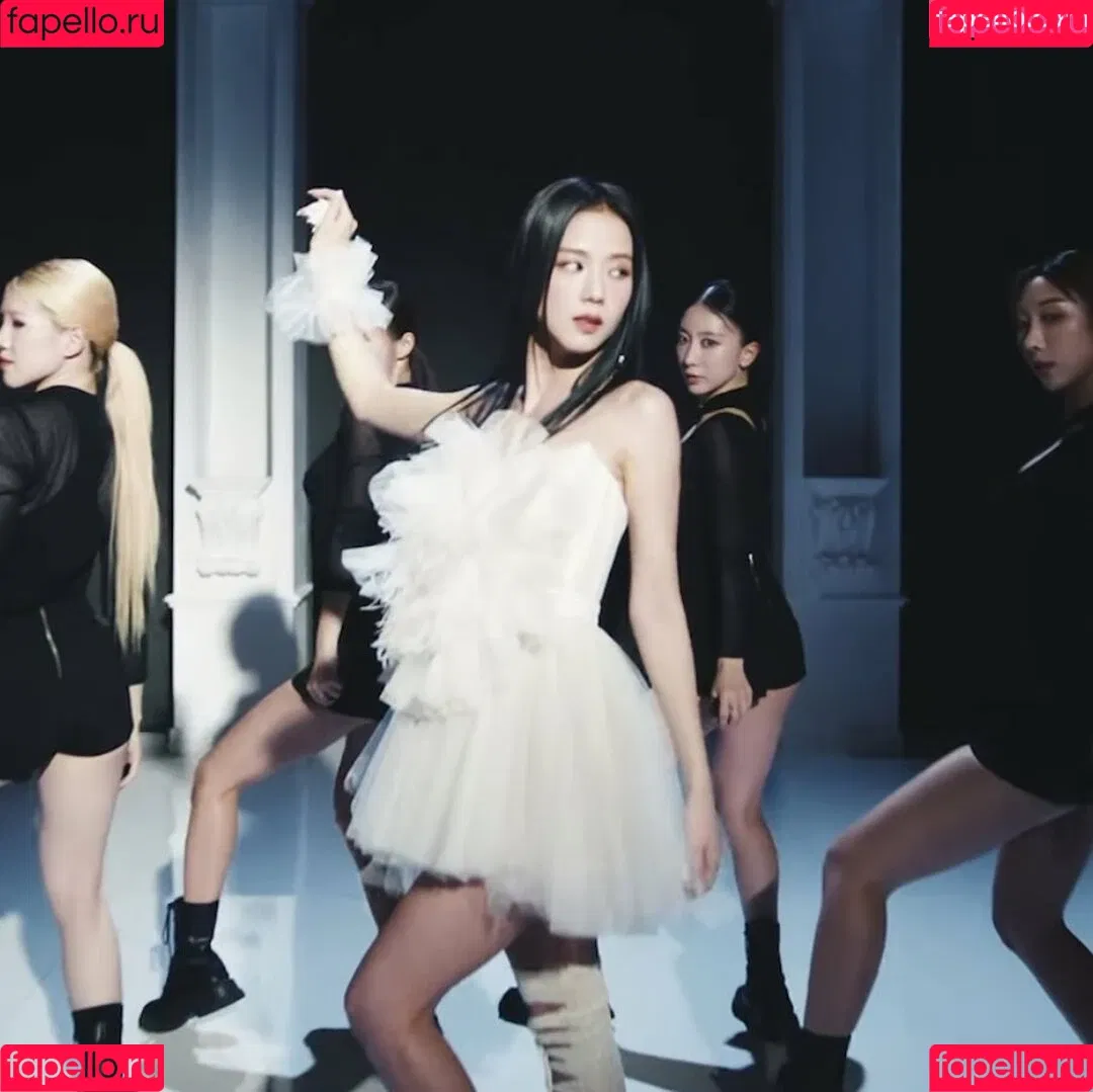 Jisoo Onlyfans Photo Gallery 
