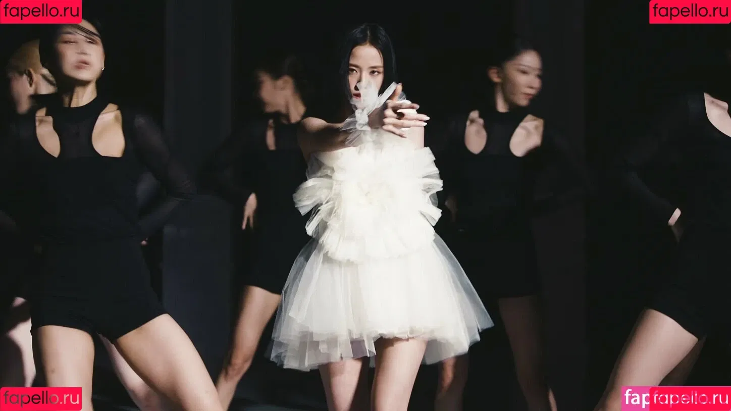 Jisoo Onlyfans Photo Gallery 