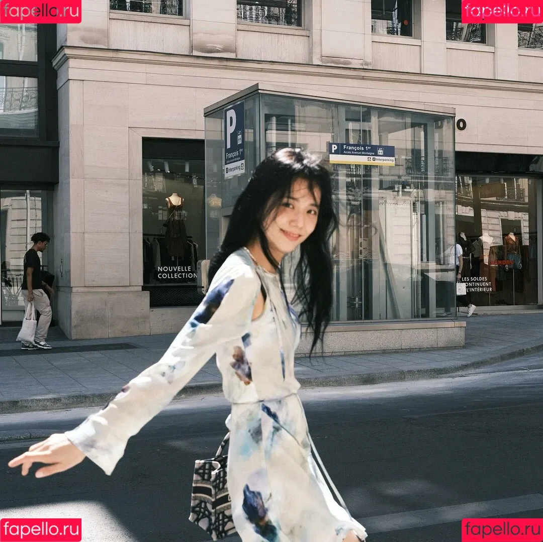 Jisoo Onlyfans Photo Gallery 