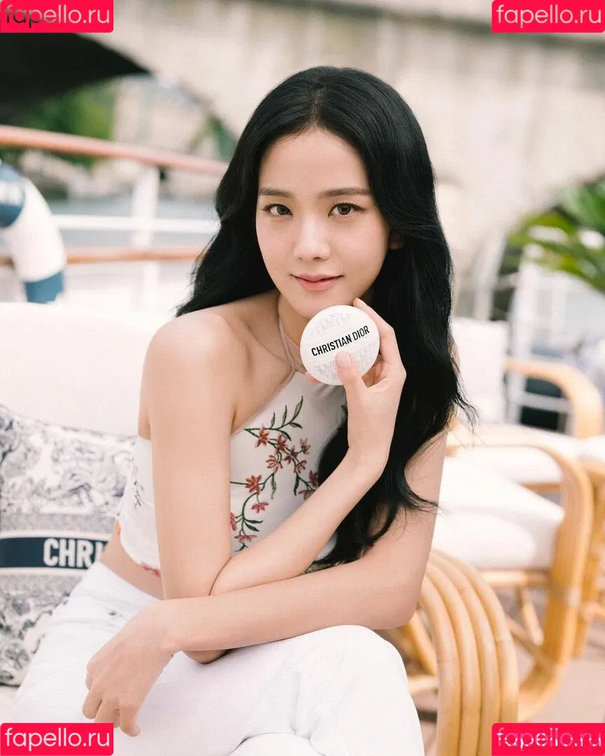 Jisoo Onlyfans Photo Gallery 