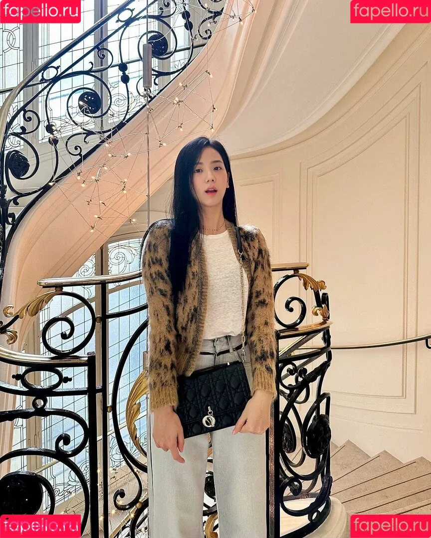 Jisoo Onlyfans Photo Gallery 