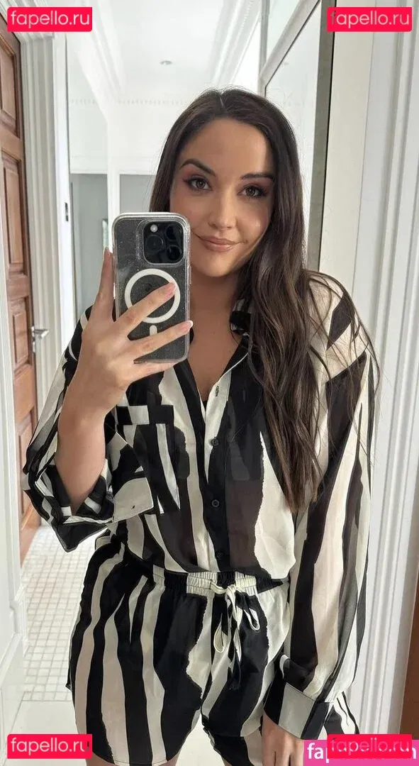 Jisoo Onlyfans Photo Gallery 