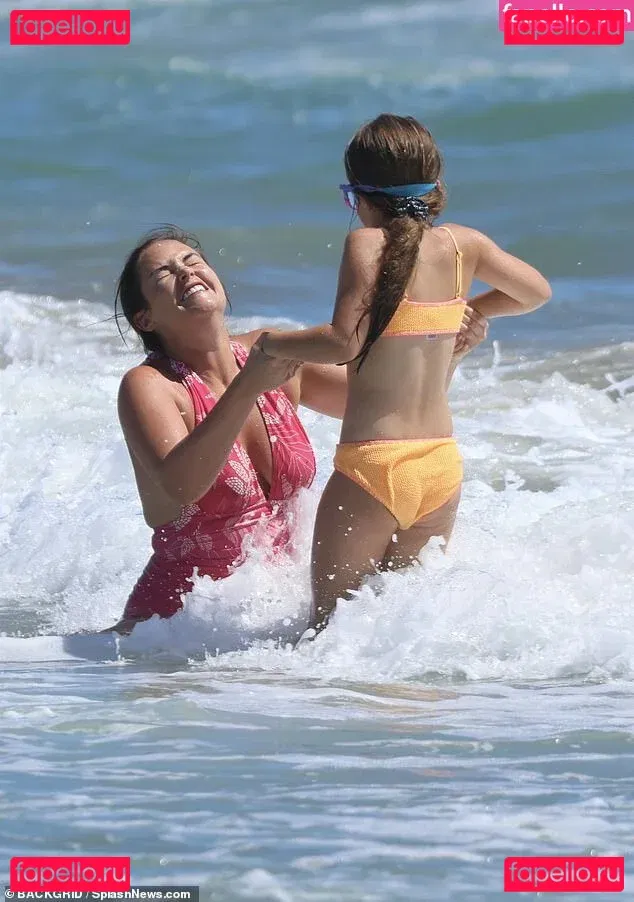 Jisoo Onlyfans Photo Gallery 