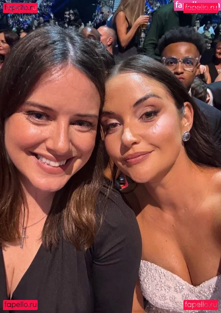 Jisoo Onlyfans Photo Gallery 