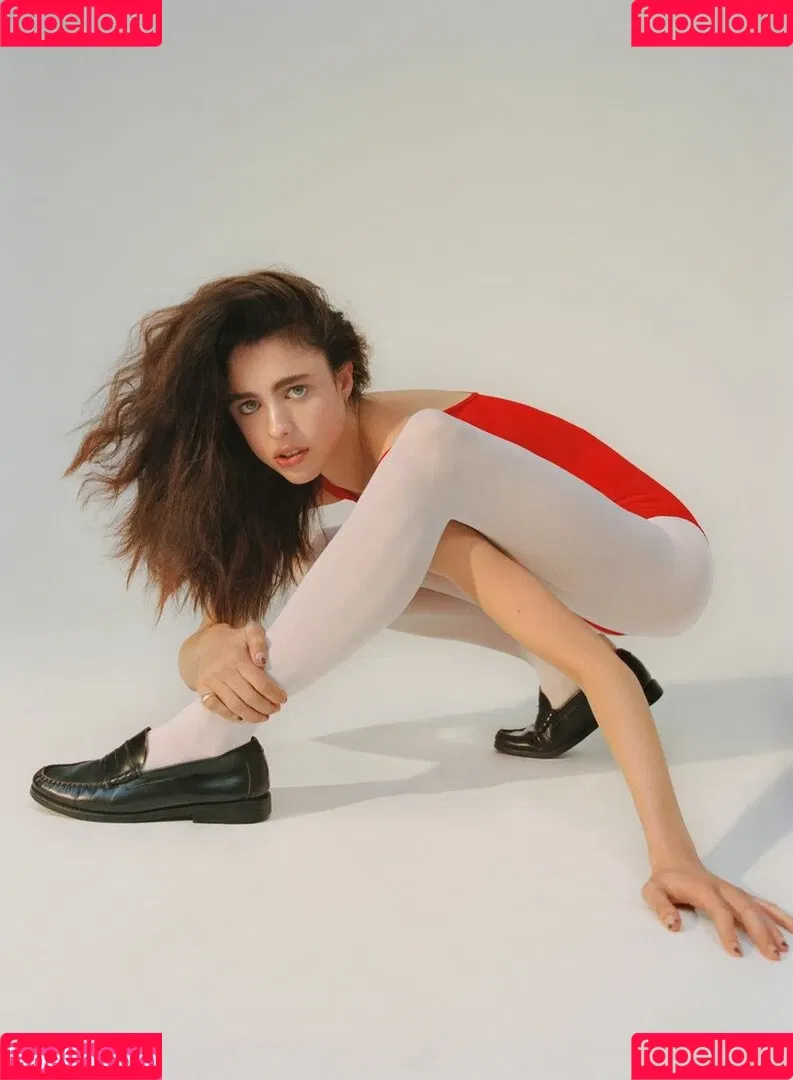 Margaret Qualley Onlyfans Photo Gallery 