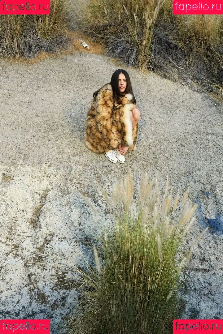 Margaret Qualley Onlyfans Photo Gallery 