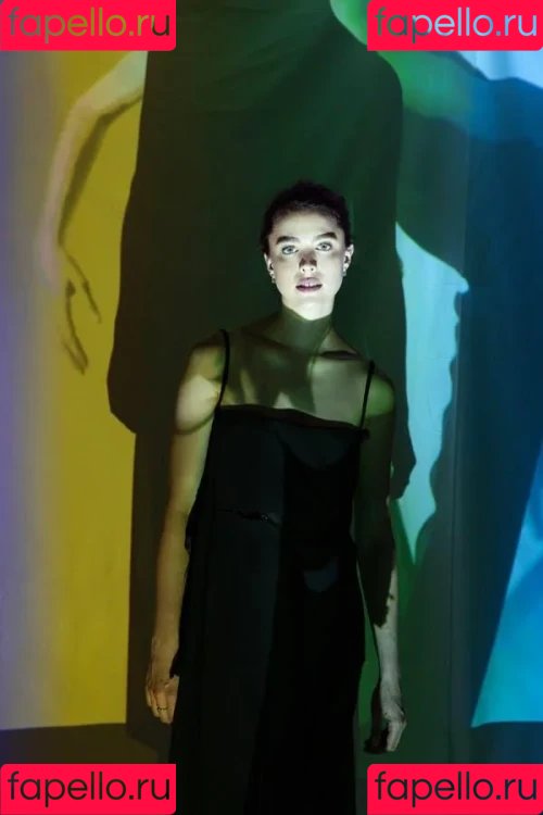 Margaret Qualley Onlyfans Photo Gallery 