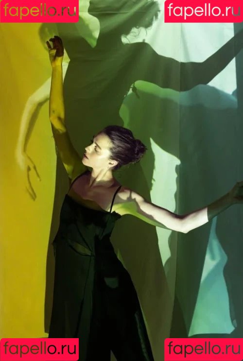 Margaret Qualley Onlyfans Photo Gallery 