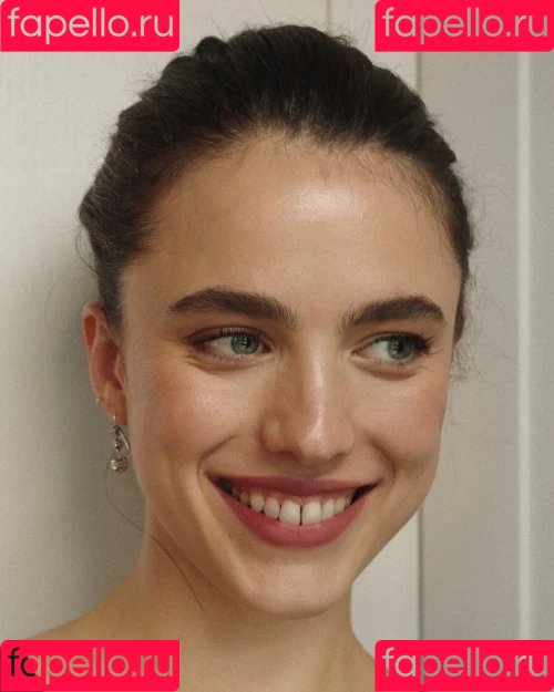 Margaret Qualley Onlyfans Photo Gallery 