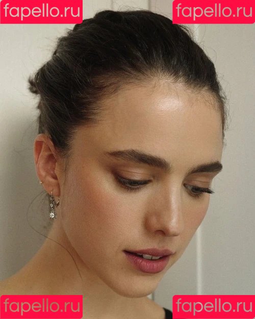 Margaret Qualley Onlyfans Photo Gallery 