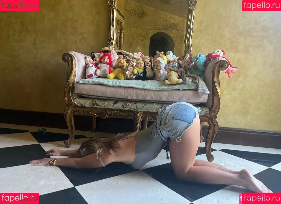 Lexee Smith Onlyfans Photo Gallery 