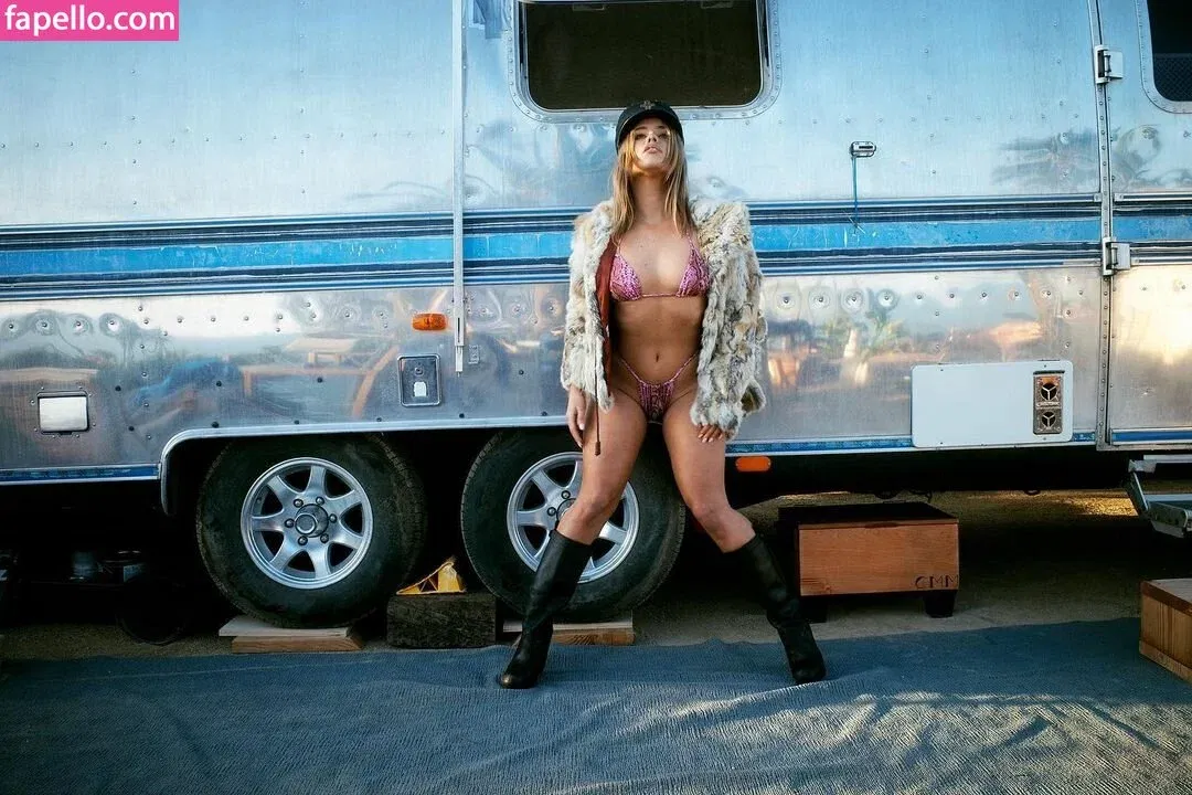 Lexee Smith Onlyfans Photo Gallery 