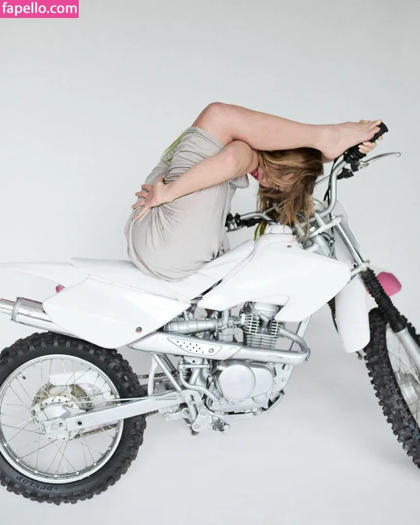 Lexee Smith Onlyfans Photo Gallery 