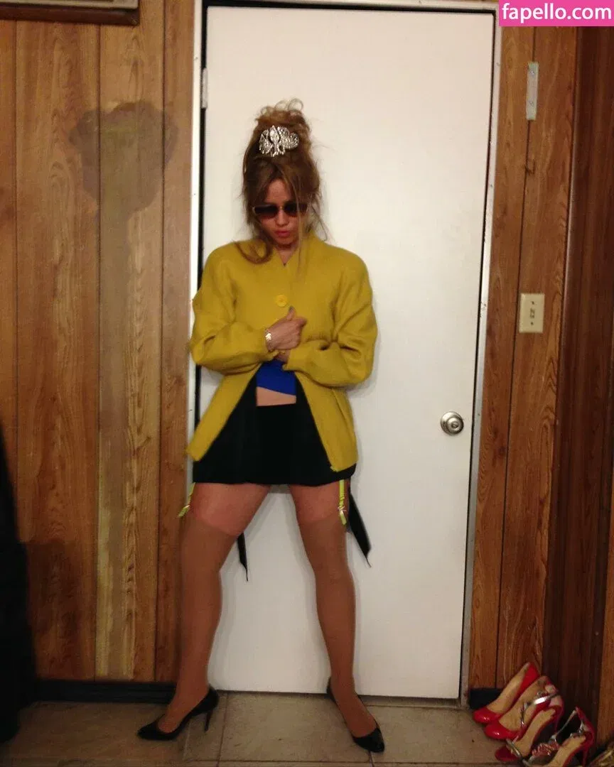 Lexee Smith Onlyfans Photo Gallery 