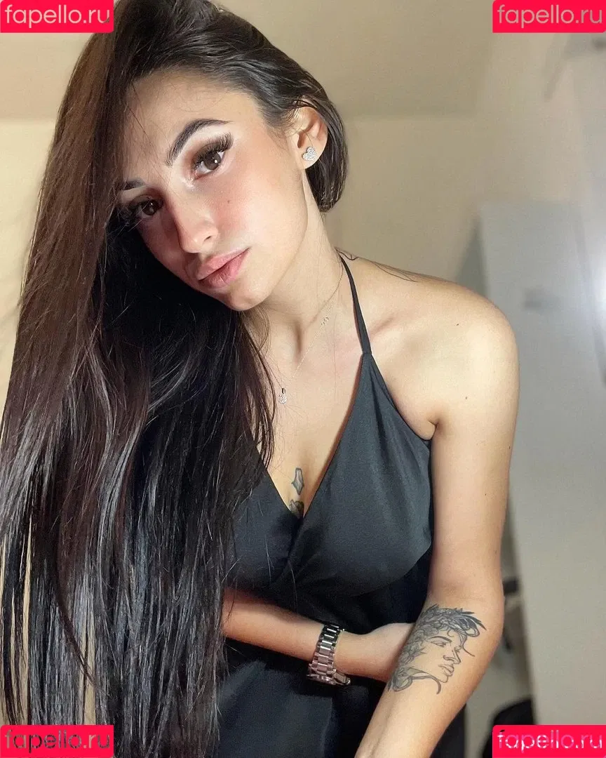 Sara Secciss Onlyfans Photo Gallery 