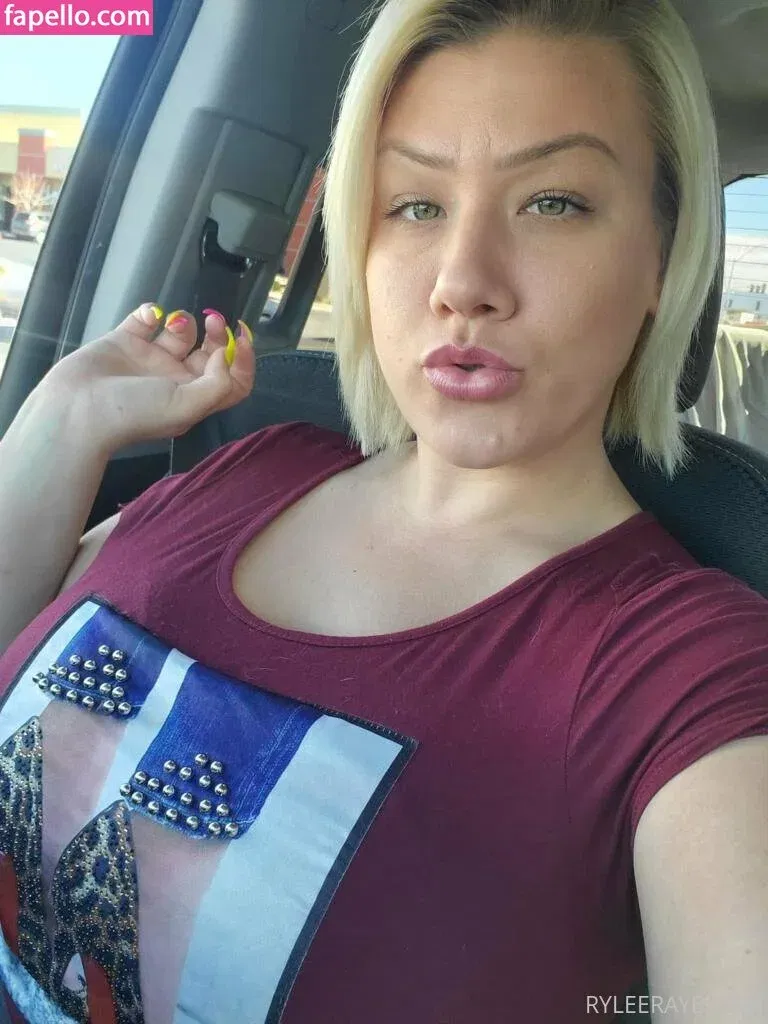 ryleerabbit Onlyfans Photo Gallery 