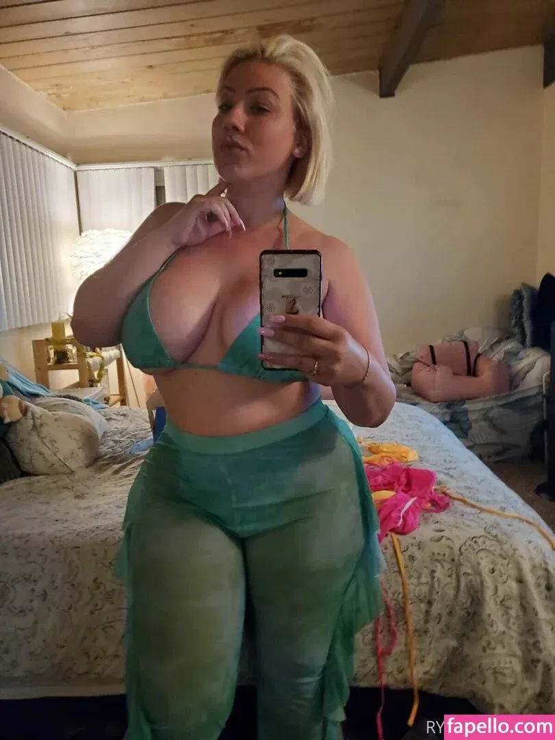 ryleerabbit Onlyfans Photo Gallery 