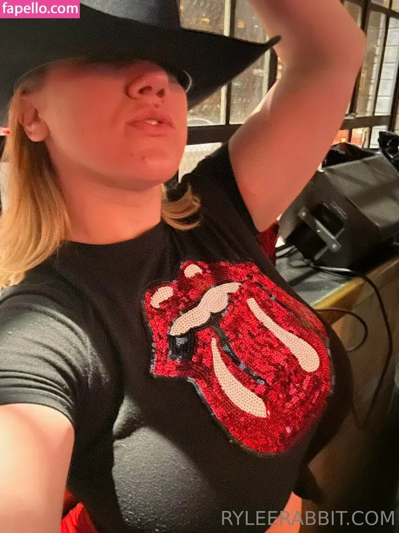 ryleerabbit Onlyfans Photo Gallery 