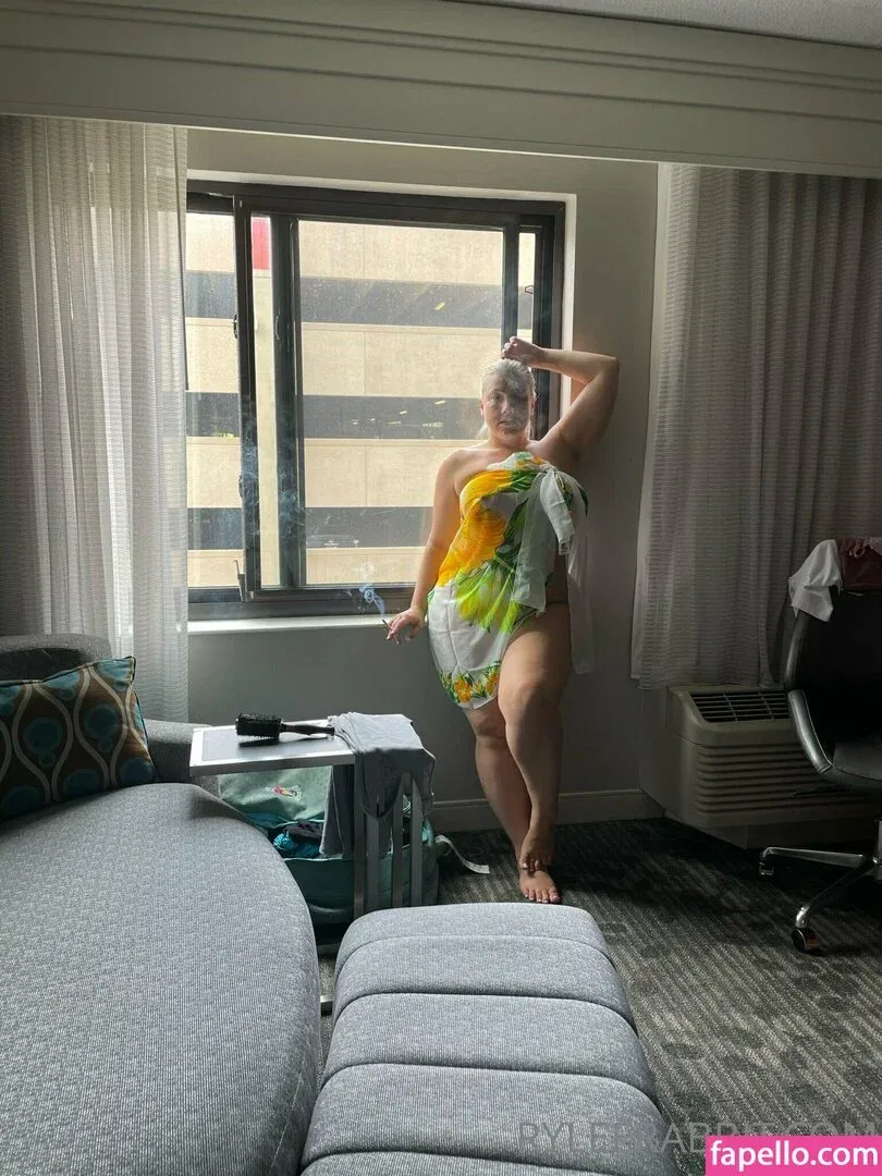 ryleerabbit Onlyfans Photo Gallery 