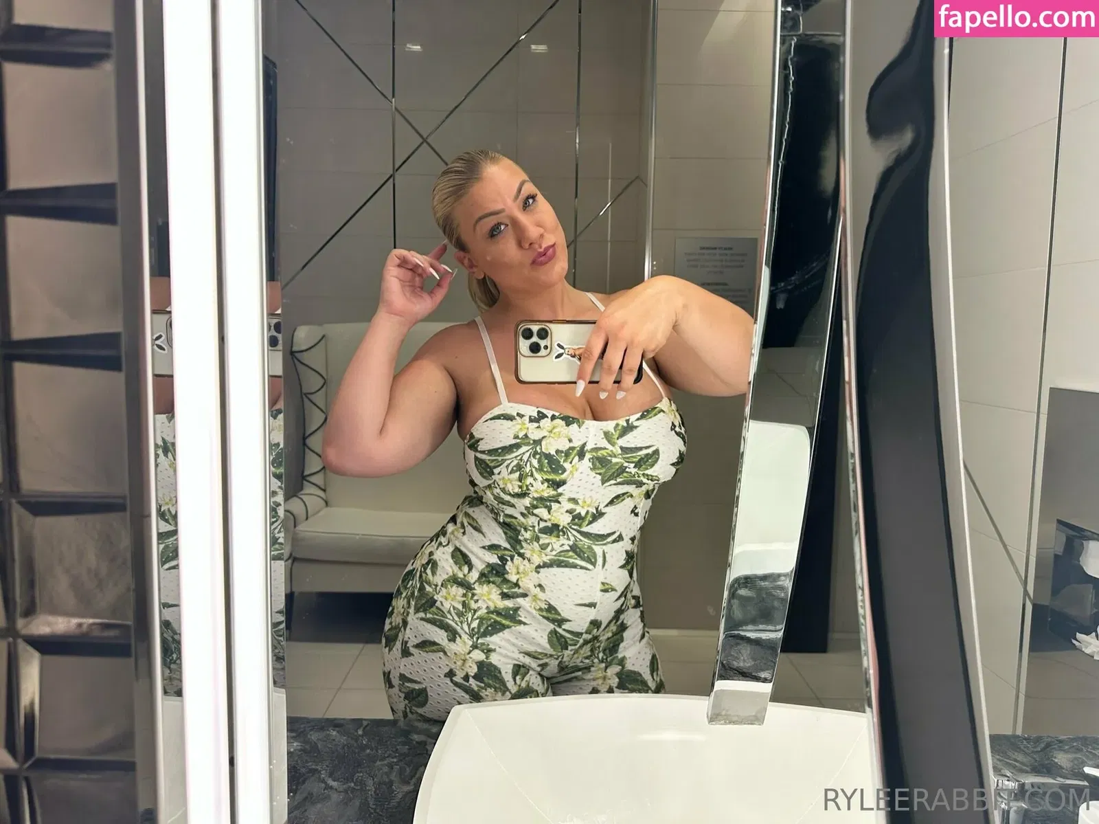 ryleerabbit Onlyfans Photo Gallery 